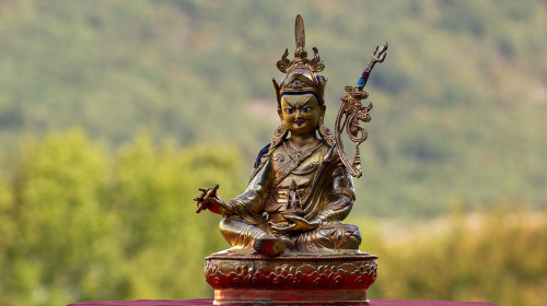 Erstes Jahr–Der Weg der Großen Vollkommenheit - Wiederholung der monatlichen Sitzungen